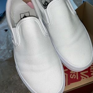 White slip on Vans // size 6.5
